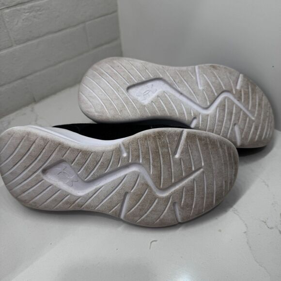 Under Armour Essential Sneakers Grade School 3.5Y Black White Matte Gold Shoes - Picture 14 of 15